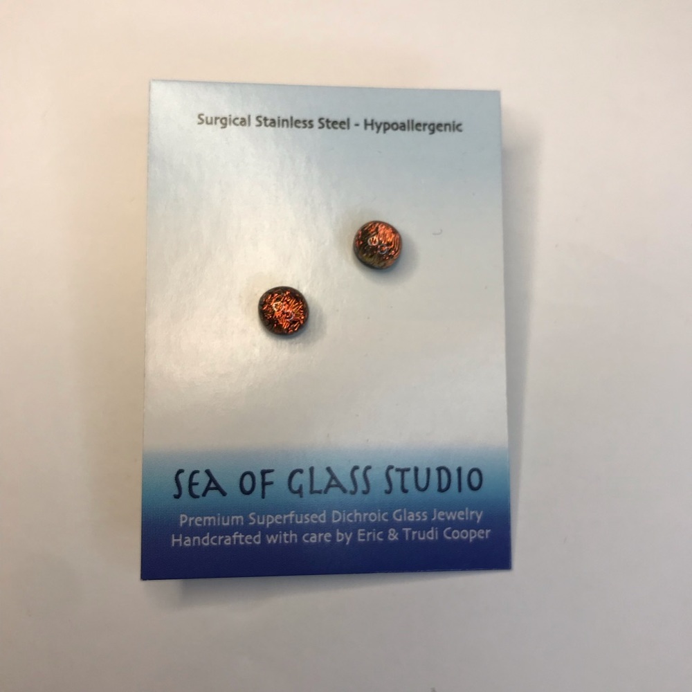 Orange stud earrings